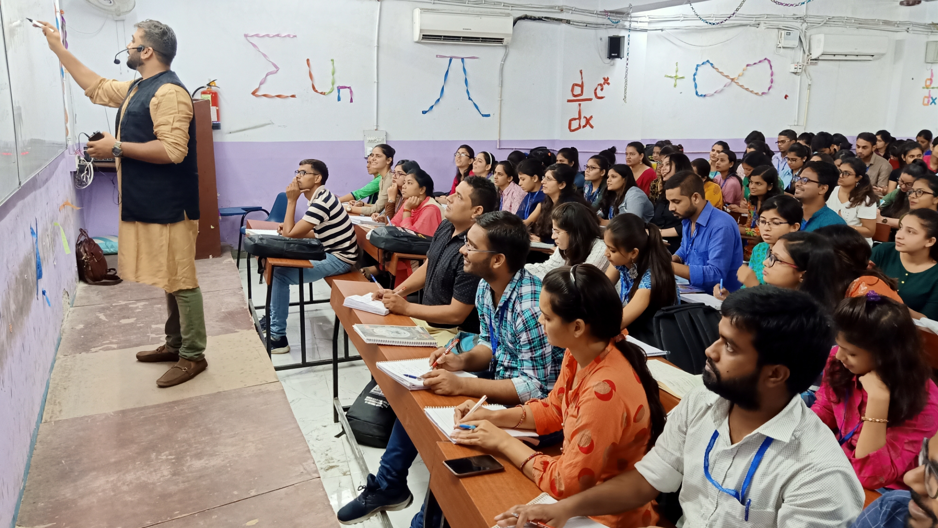 classroom-sahitya-classes-31